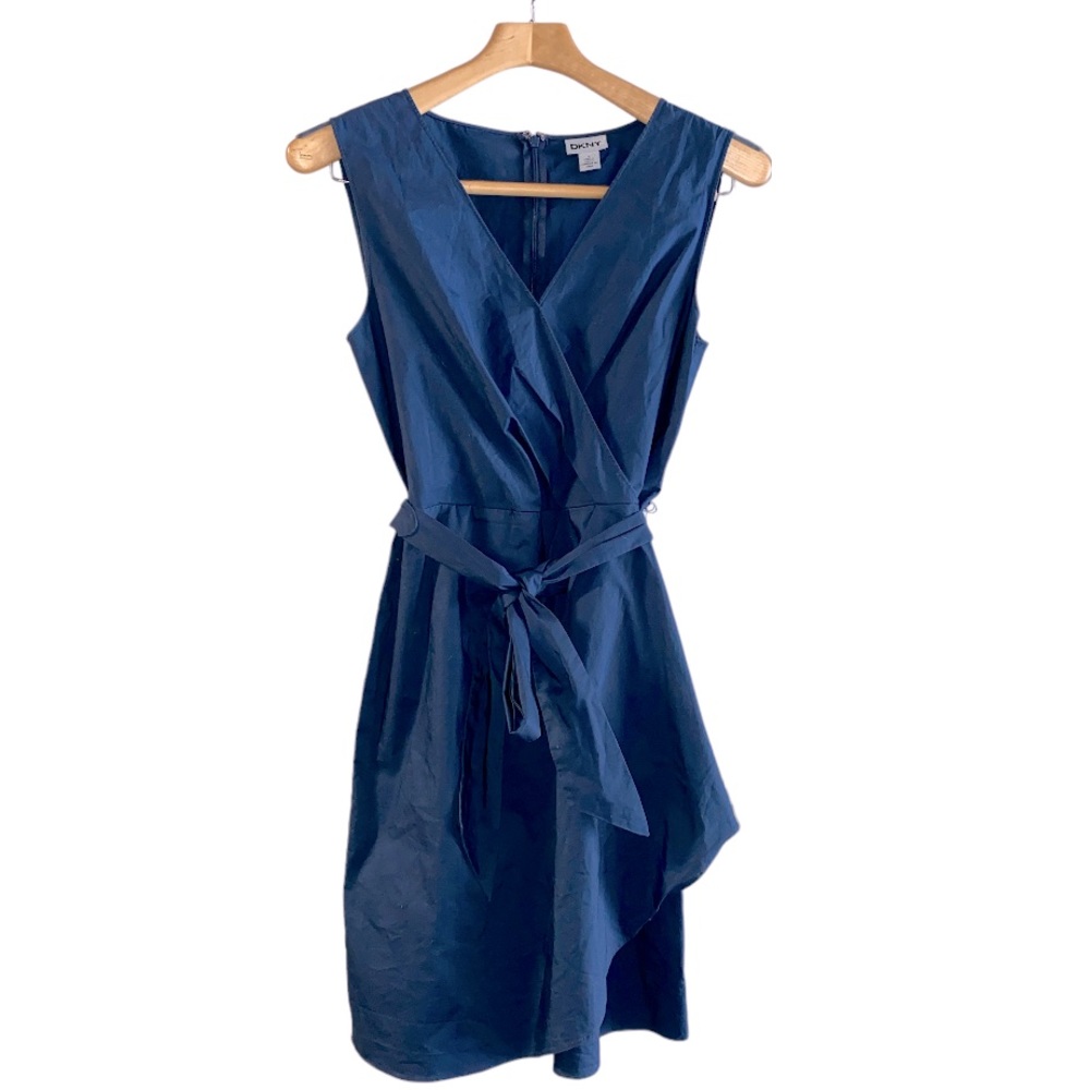 NWOT DKNY Sleeveless Dress With Tie, Size 6